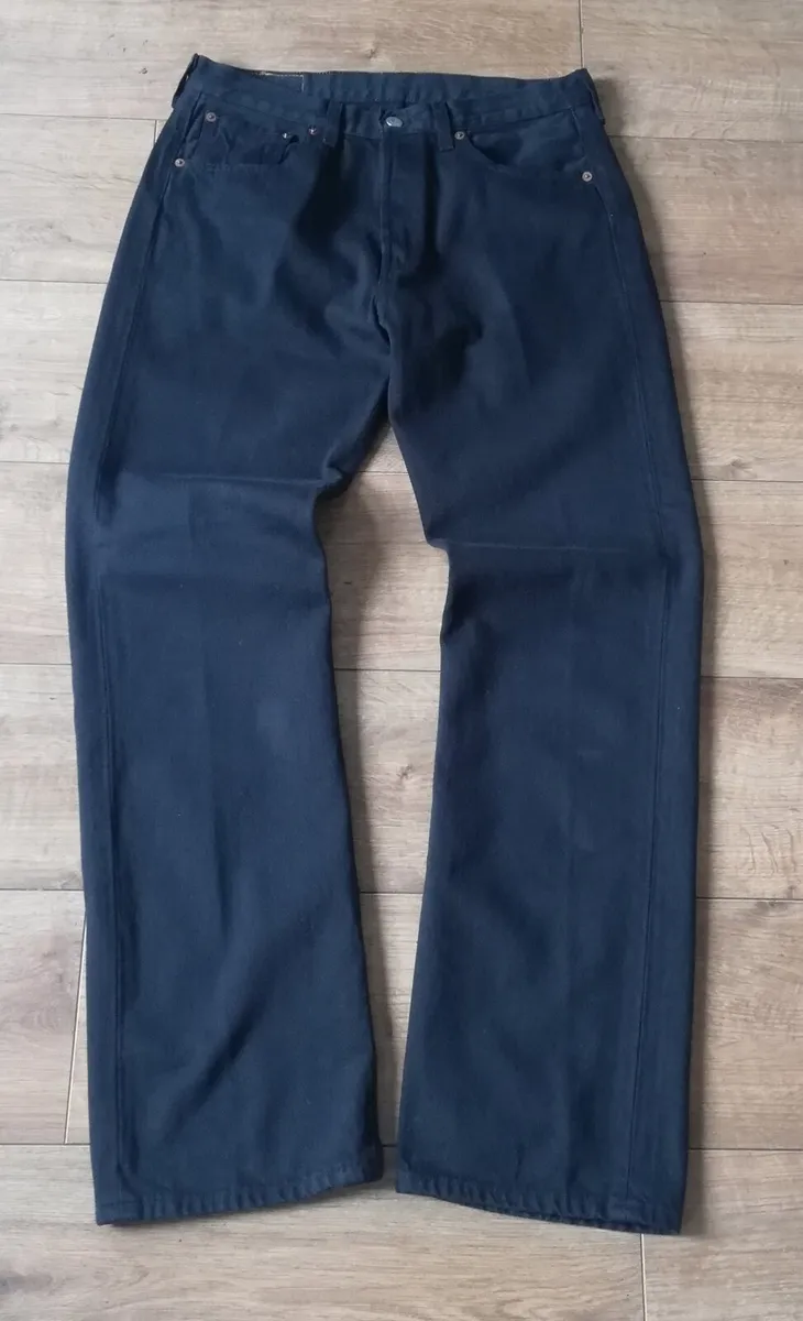 Levi 501 Gents black regular leg W32 L32 - Image 4