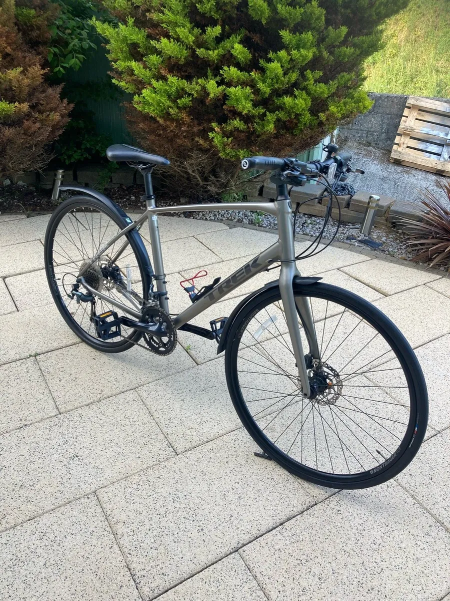 Trek FX4 sports - Image 1