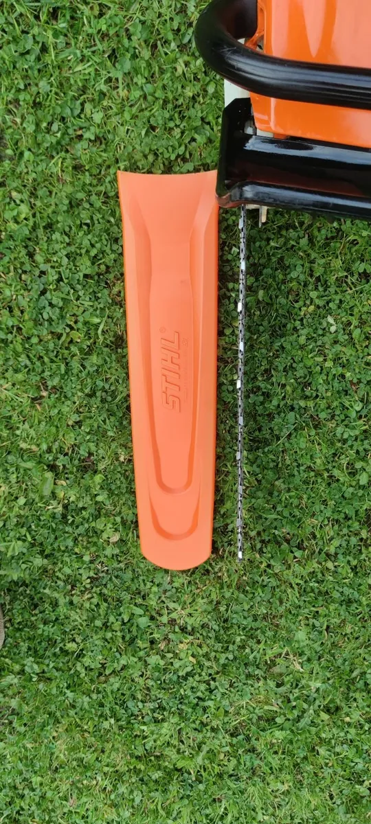 Stihl MS 250 chainsaw - Image 3
