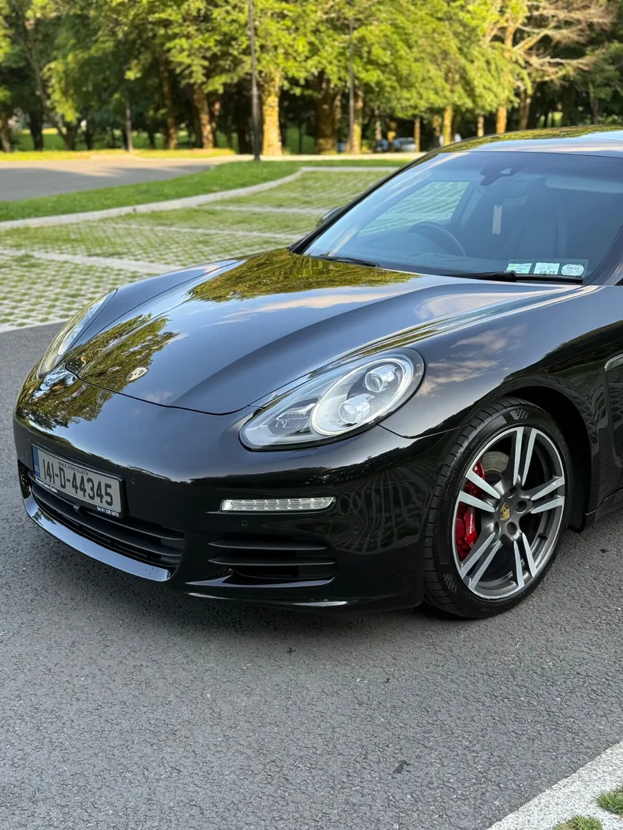 Porsche Panamera 2014 - Image 1
