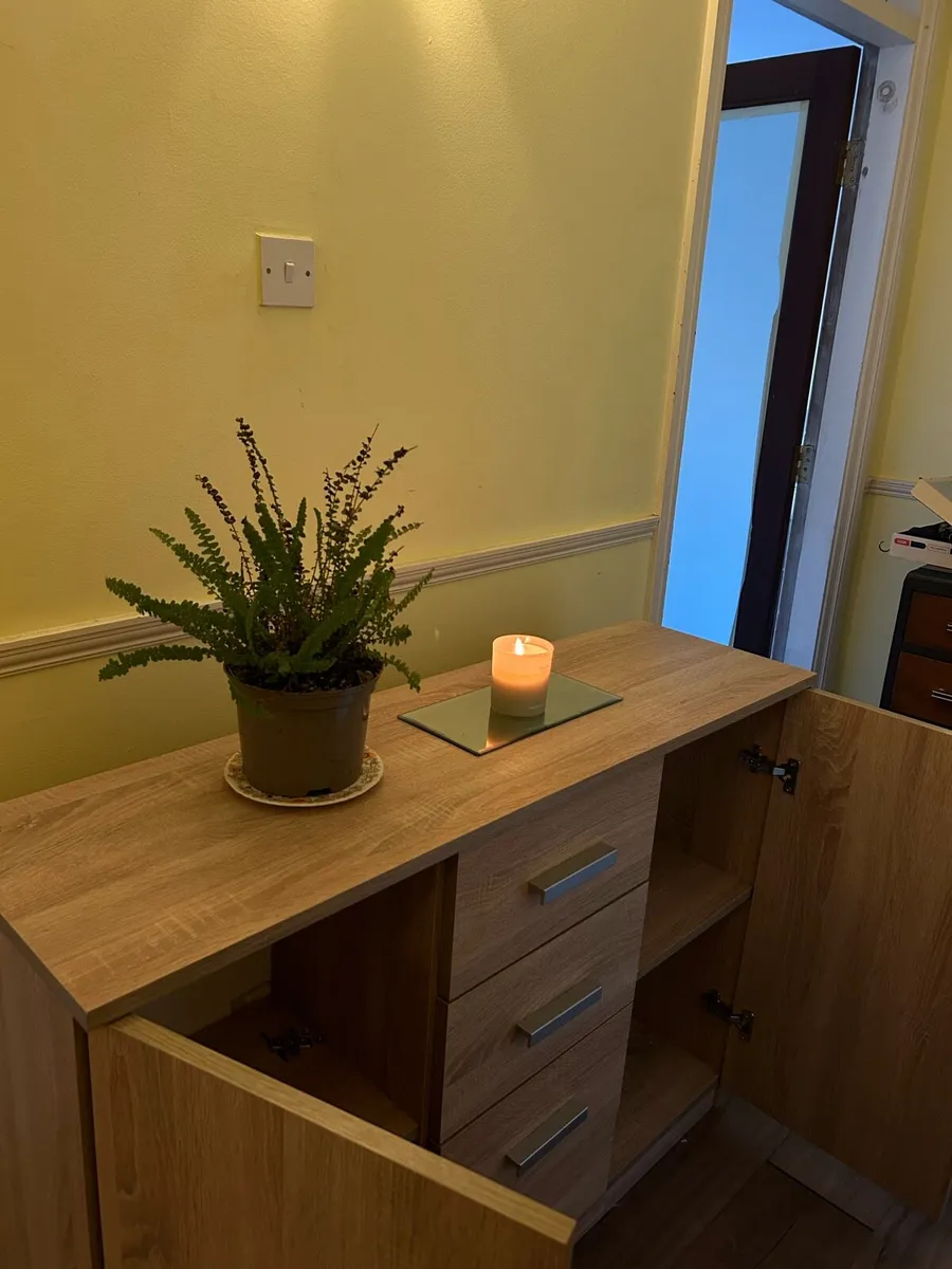 Stylish Modern Sideboard - Image 2