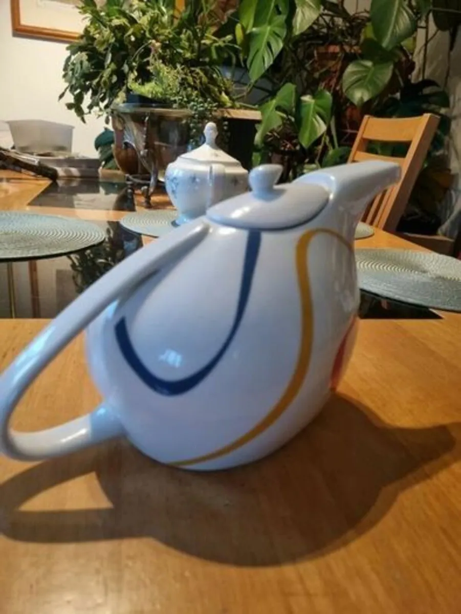 fine royal porcelain studio collection -tea pot - Image 3