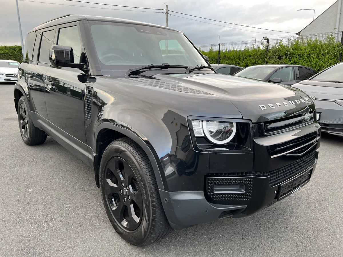 Land Rover Defender 2023 3.0 Tdi 2 Seat Commercial - Image 1