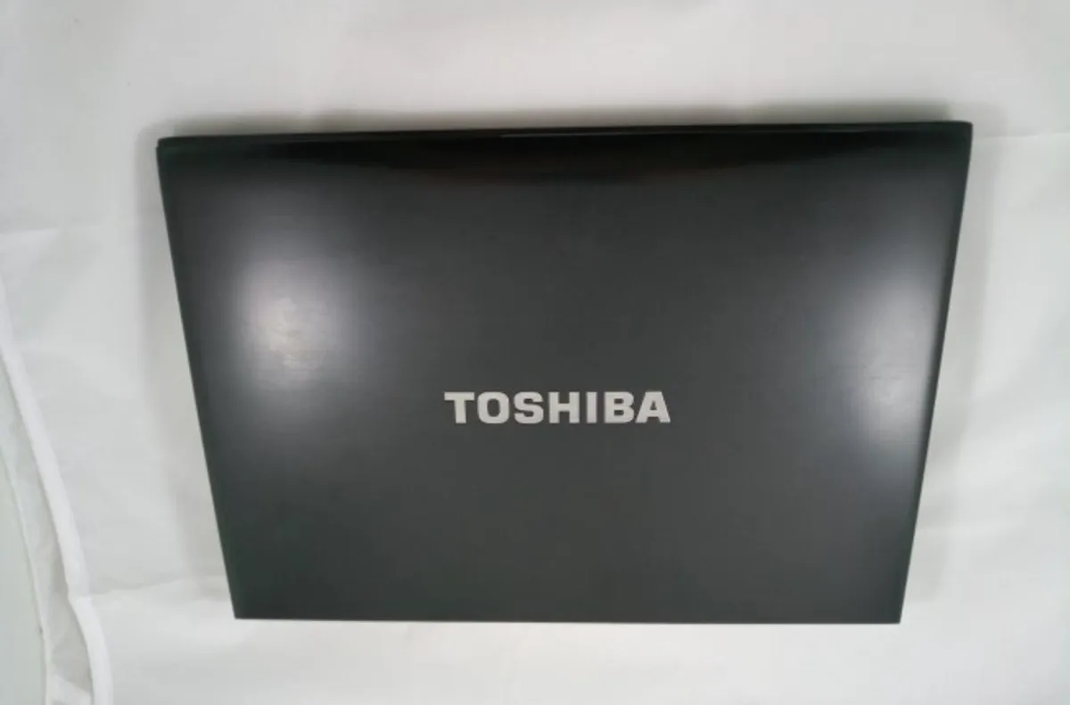 TOSHIBA SATELLITE R830-182 INTEL CORE I5 2ND GEN - Image 3