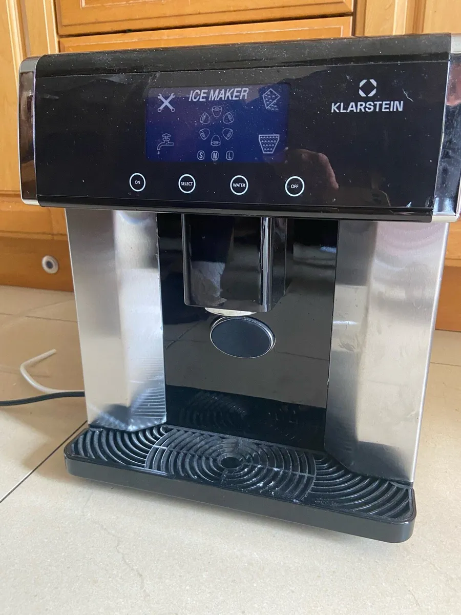 Ice Maker - Image 1