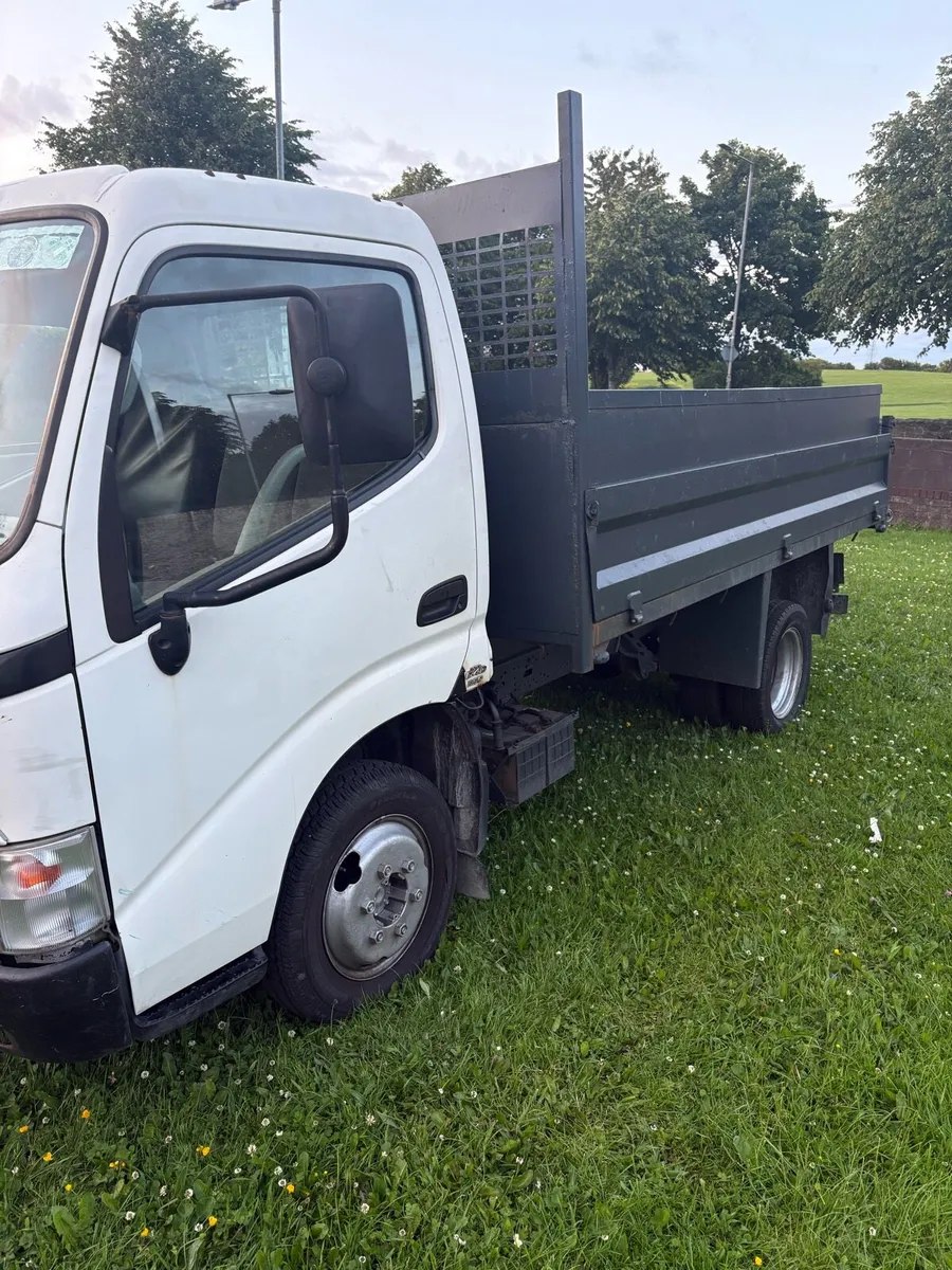 Toyota dyna tipper - Image 2