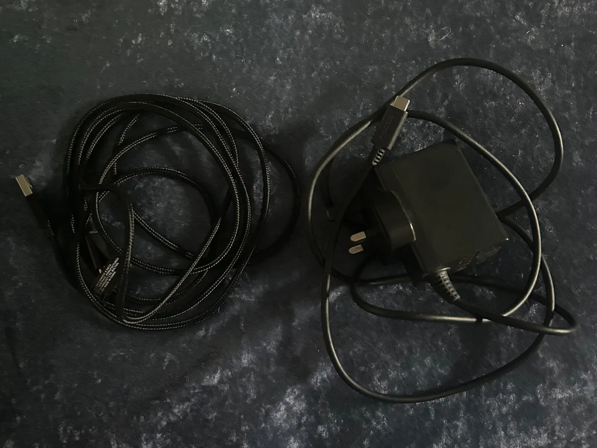 Nintendo Switch - Image 4