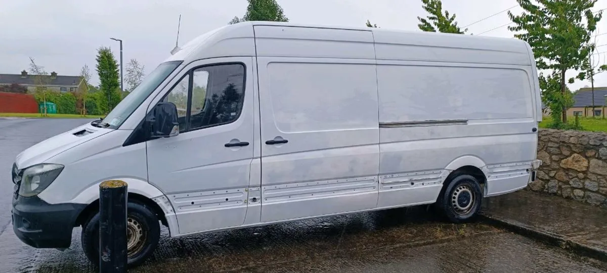 MERCEDES SPRINTER - Image 4