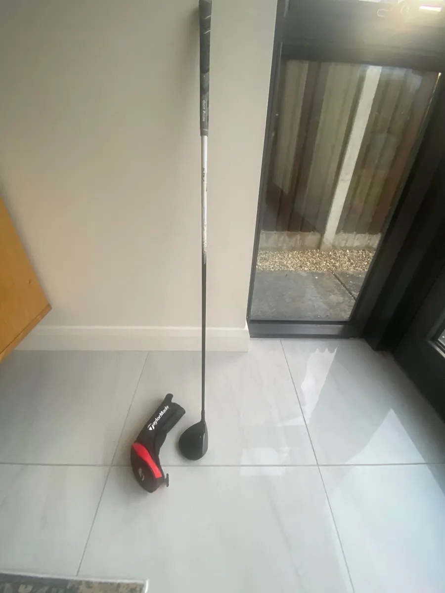 Golf Clubs - Image 1