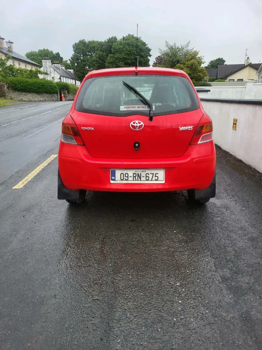 2009 Toyota Yaris - Image 3