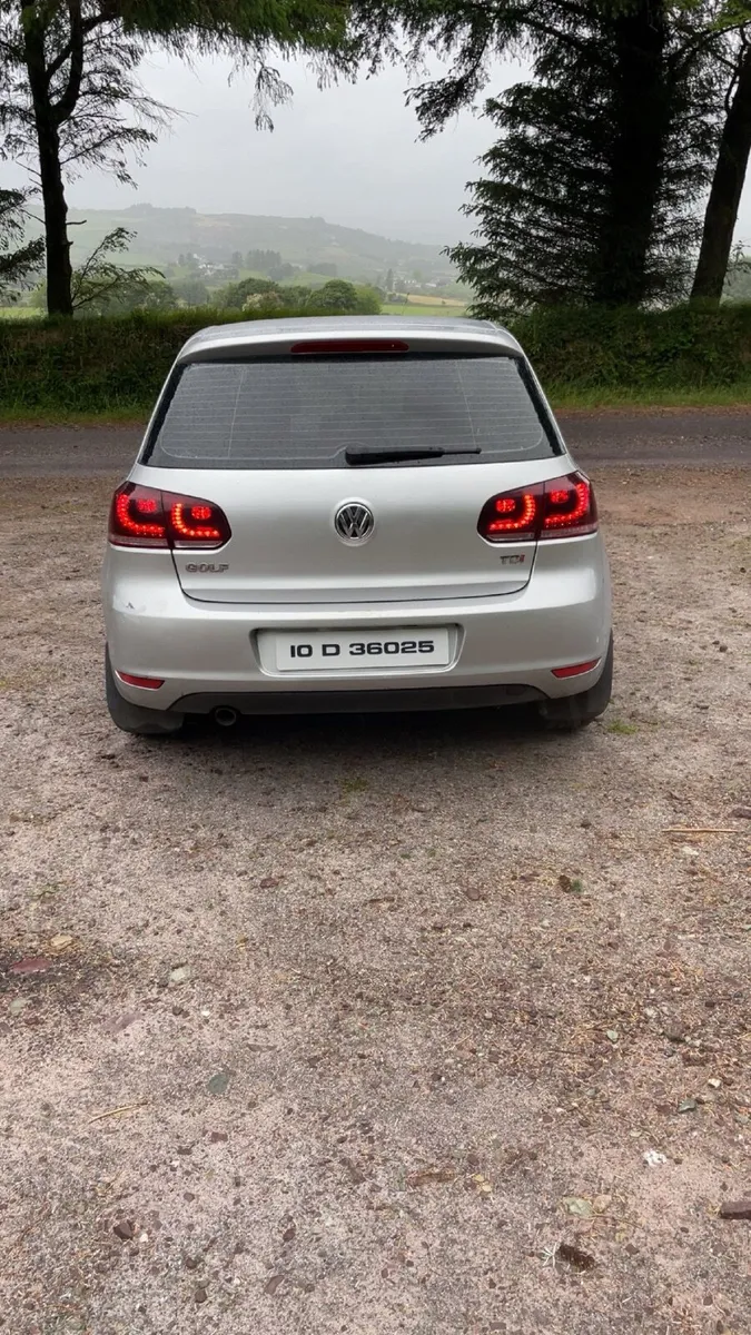 Volkswagen Golf 2010 - Image 3