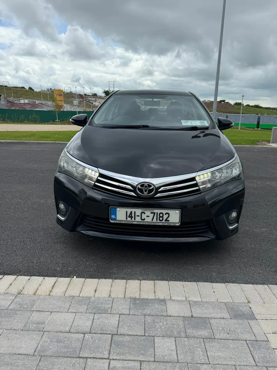 Toyota Corolla 1.33 Luna 4DR - Image 1