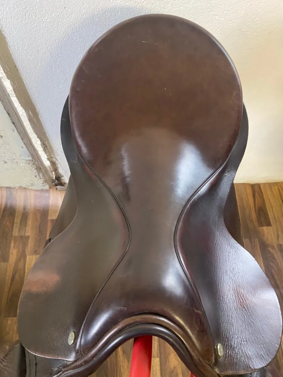 Berney brothers brown Leather saddle - Image 3