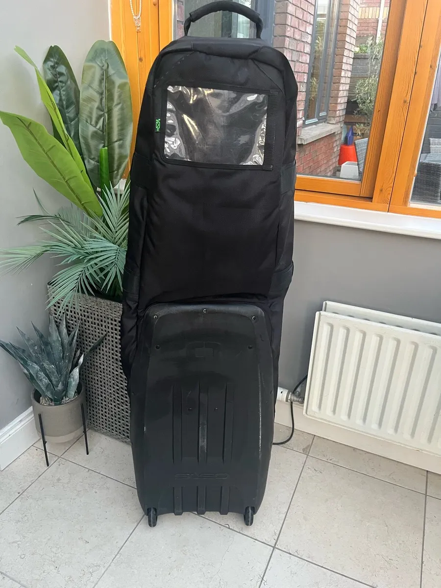 Ogio black golf travel bag - Image 3