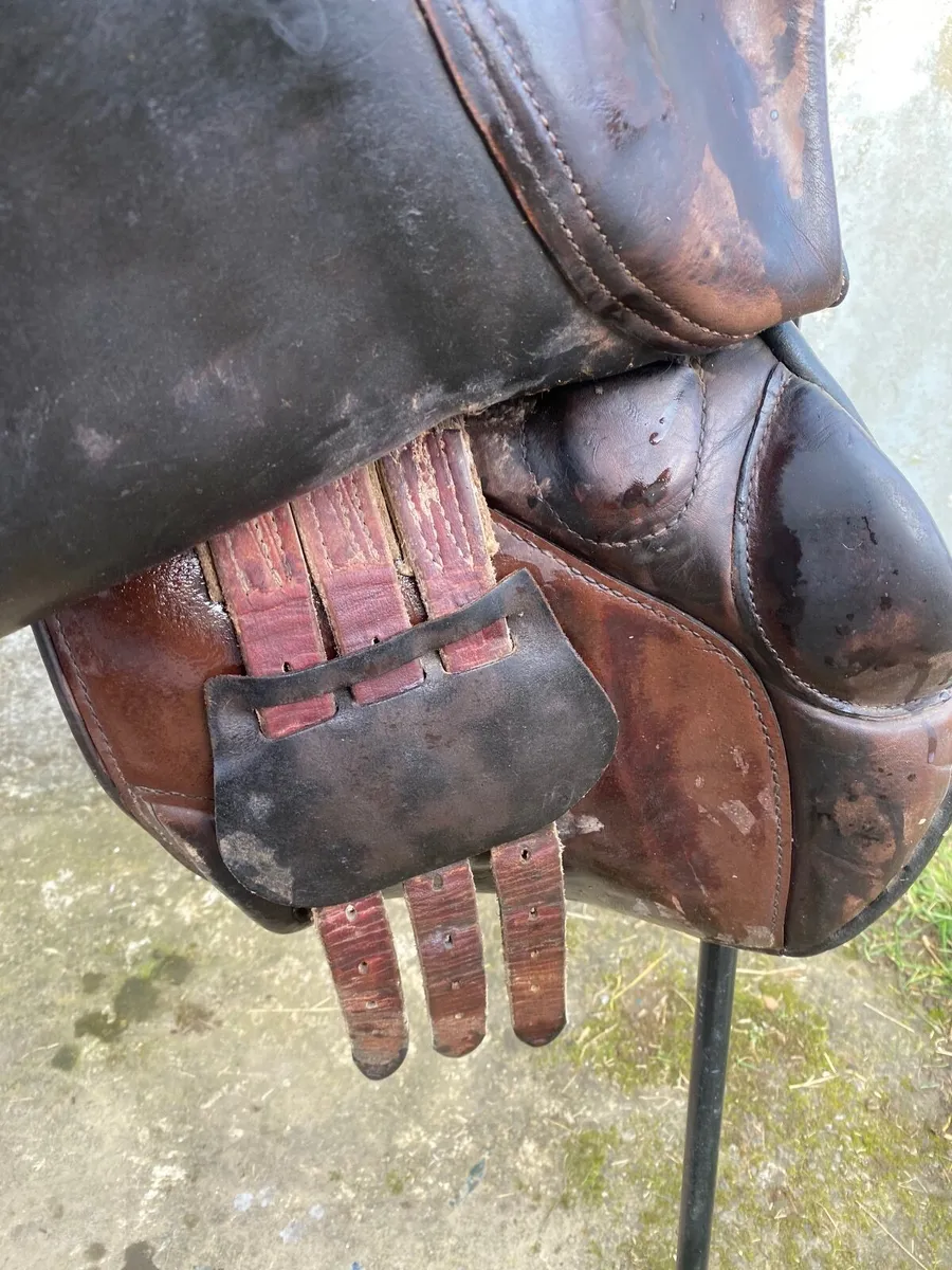 Berney brothers 17” brown Leather saddle - Image 1