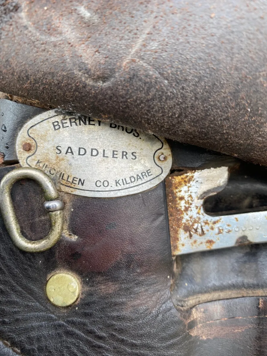 Berney brothers 17” brown Leather saddle - Image 2