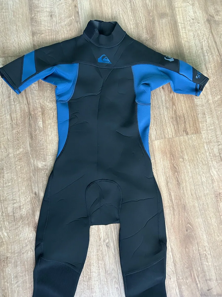Brand new wet suits with tags on - Image 2