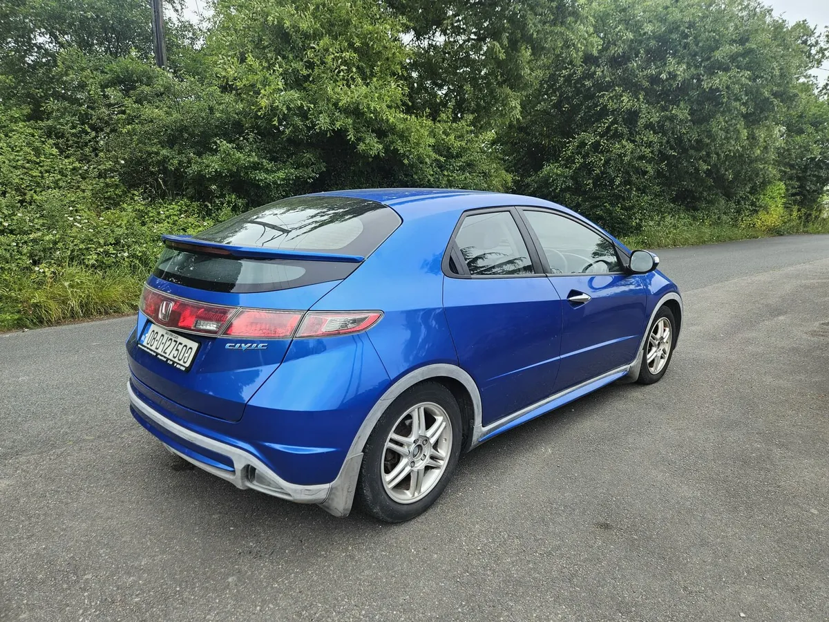 Honda civic - Image 3