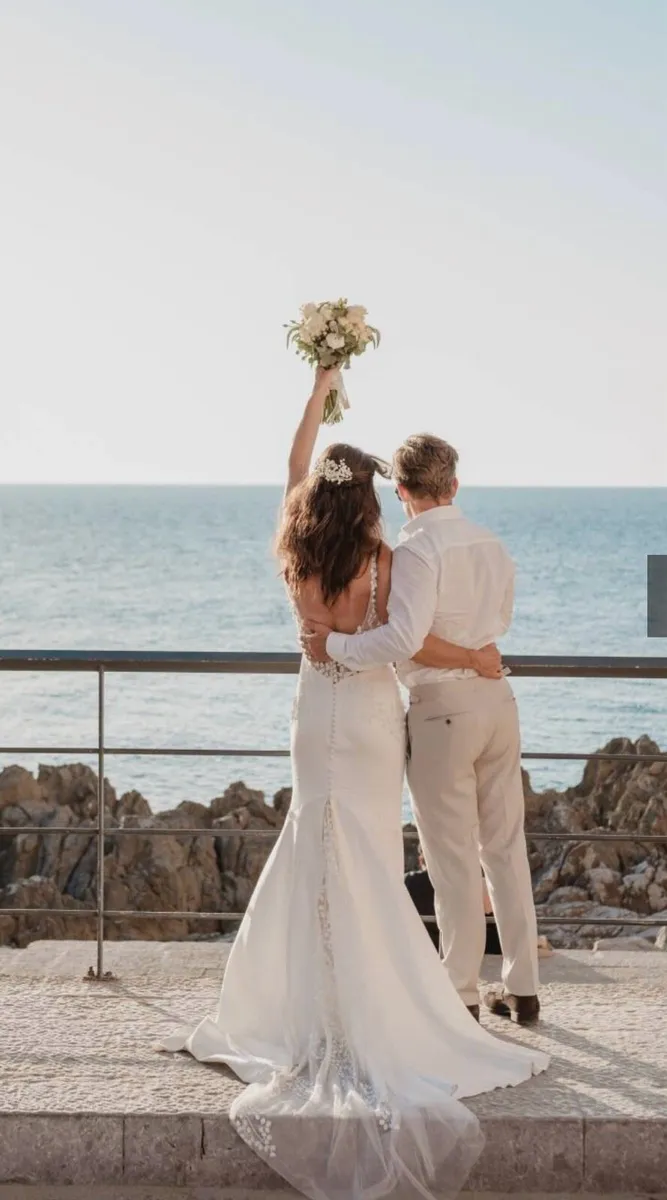 Kathy De Stafford Wedding Dress - Image 1