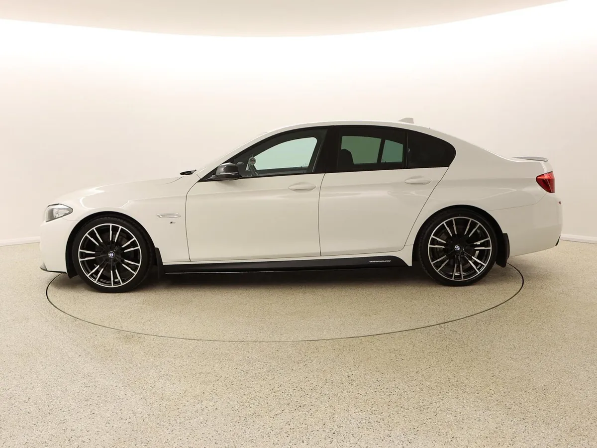 2016 BMW 520D M-SPORT PLUS 190 BHP F10 M-PERFORMAN - Image 4