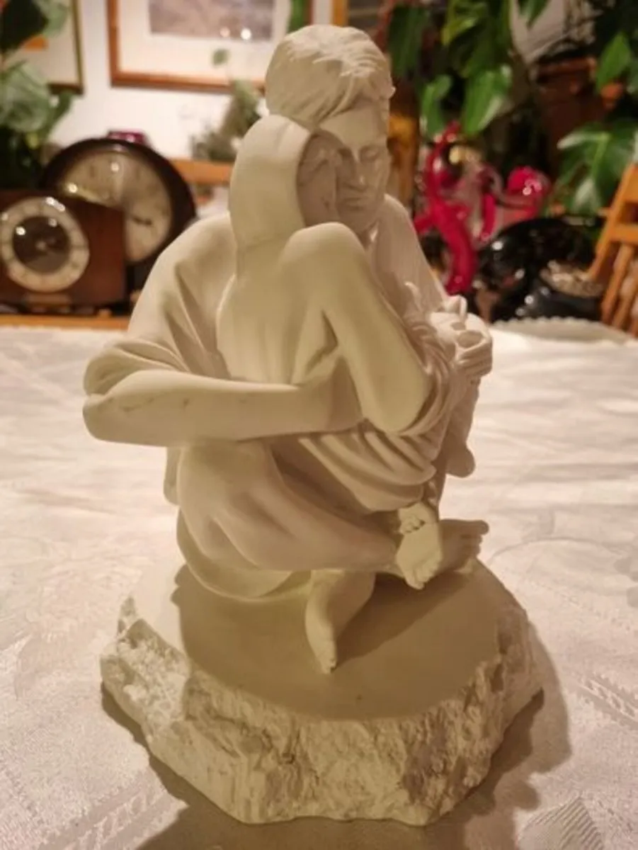 Timothy P. Schmalz Sculpture A Quiet Moment - Image 3