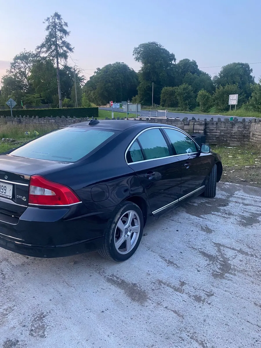 Volvo S80 2011 - Image 2