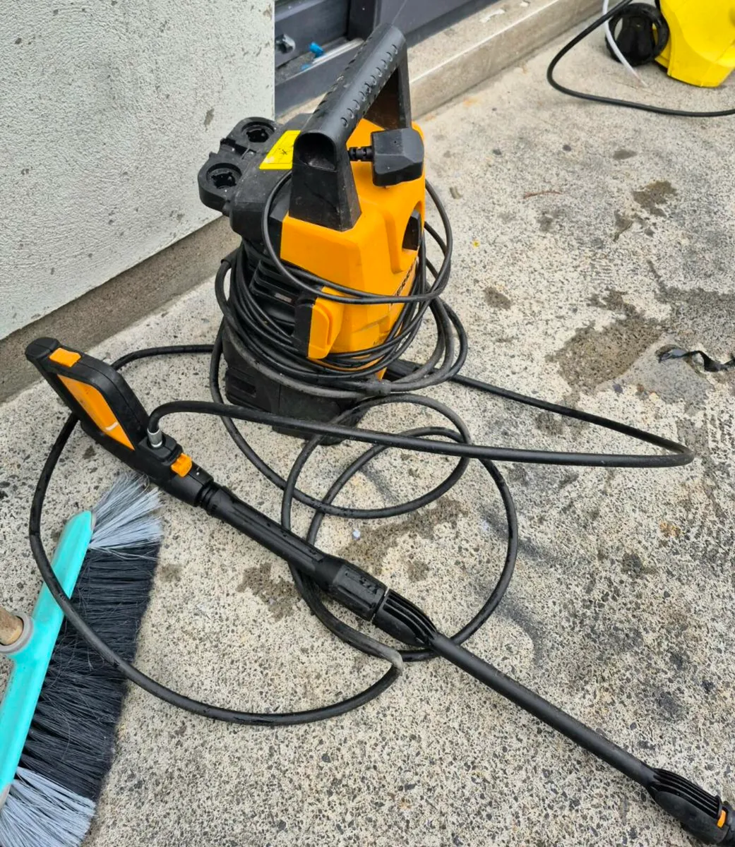Power Washer working perfect just needs a new gun - Image 4