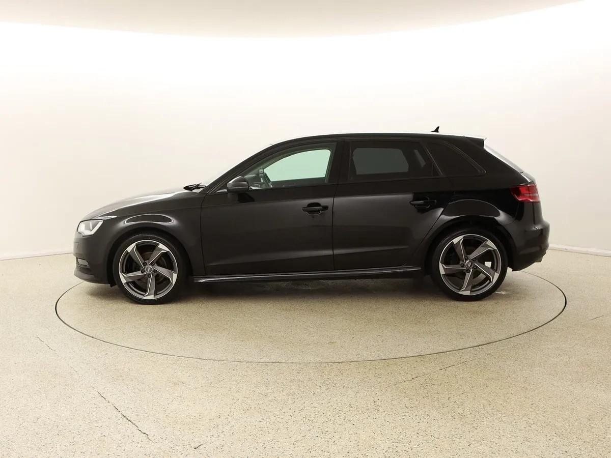 2016 AUDI A3 SE 1.6 TDI 110 BHP BLACK EDITION STYL - Image 4