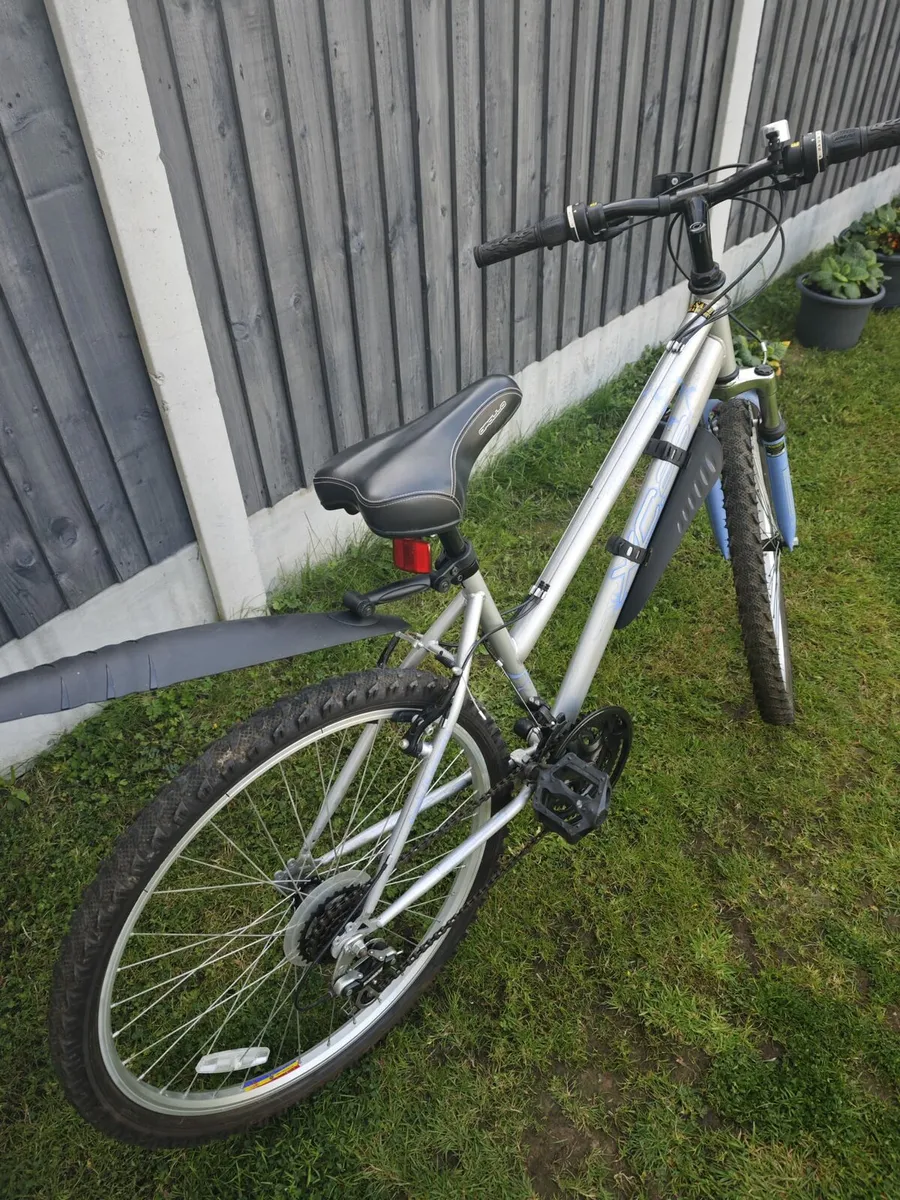 Ladies Apollo bike - Image 3