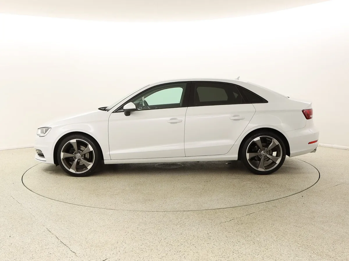 16 Audi A3 1.6 TDI 110PS SPORT SALOON BLACK ED AUT - Image 4