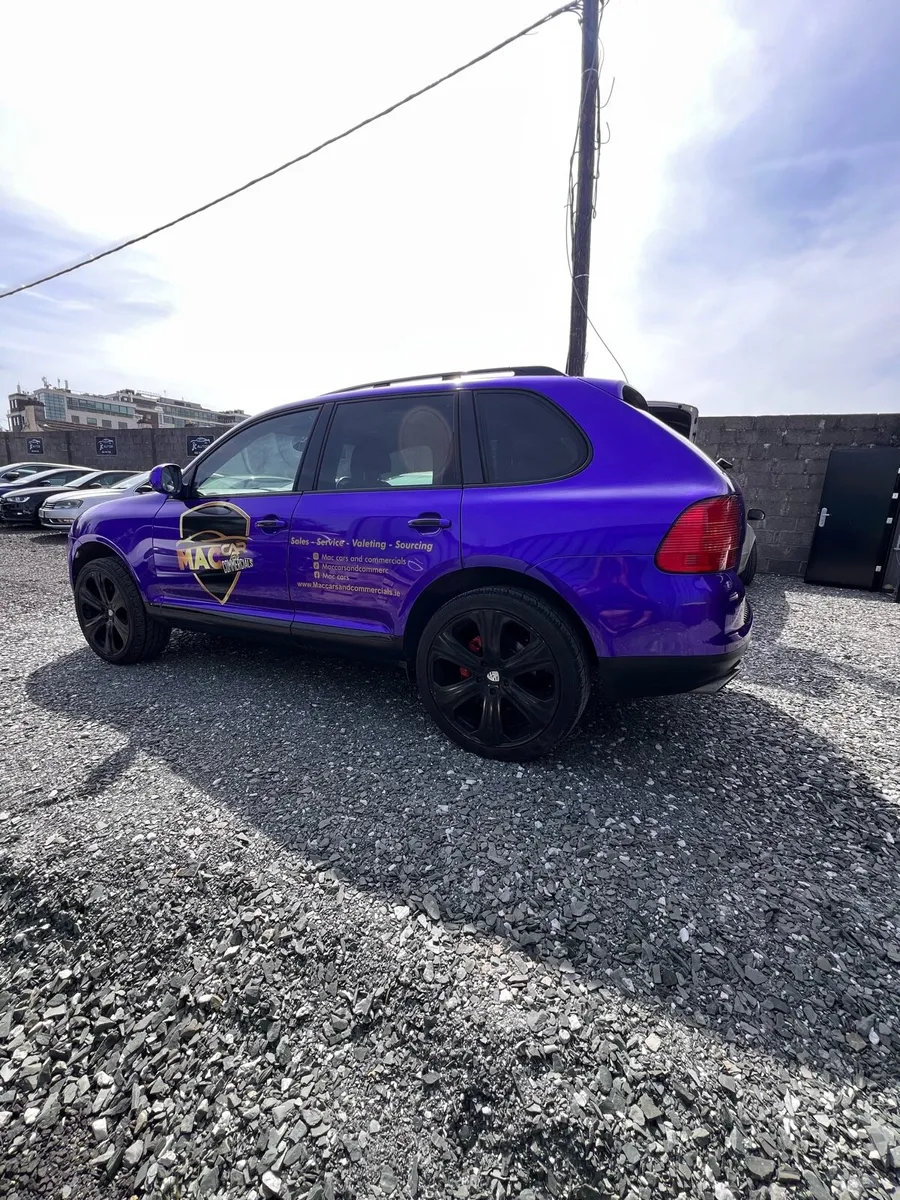 Window tinting dechrome wrapping - Image 3