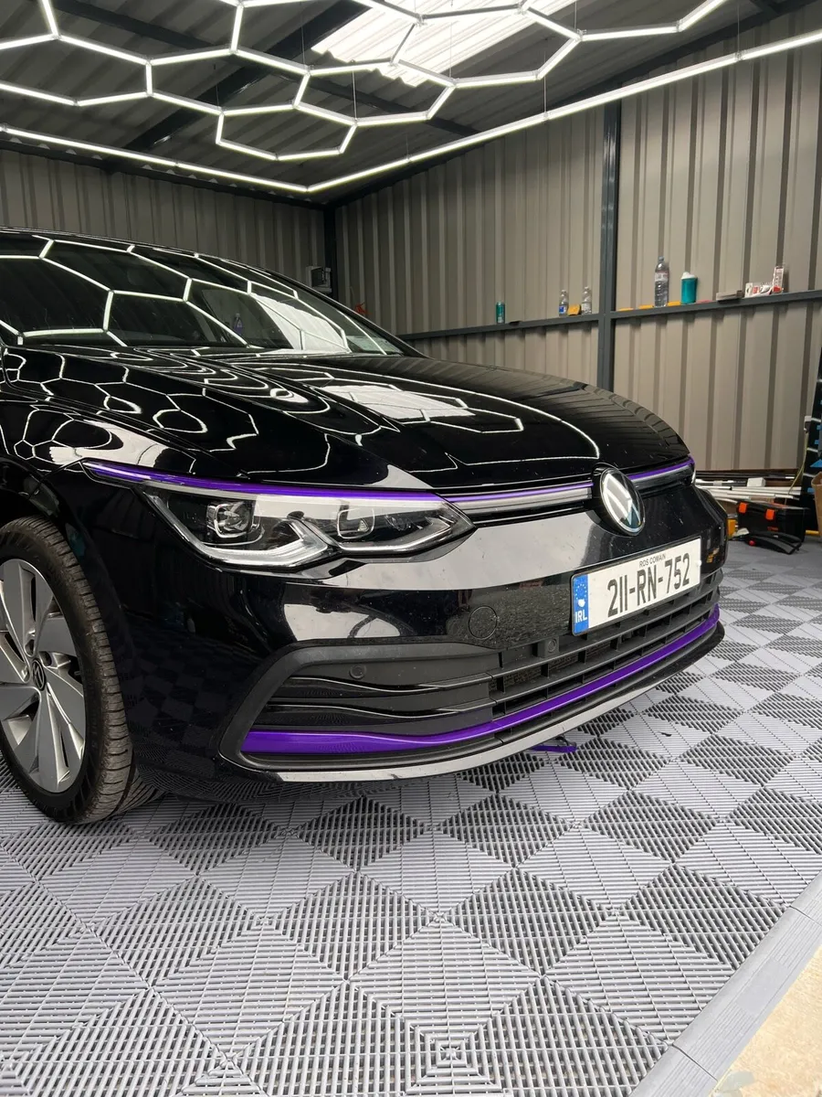 Window tinting dechrome wrapping - Image 4