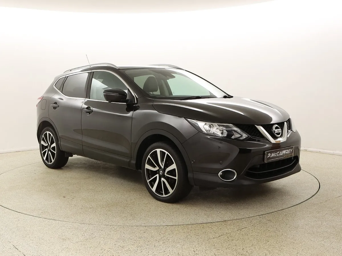 2017 NISSAN QASHQAI TEKNA 1.5 DCI LEATHER SAT NAV - Image 1