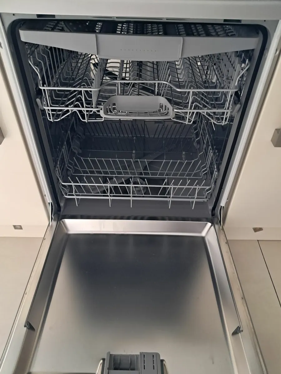 Bosch dishwasher reduced - Image 2