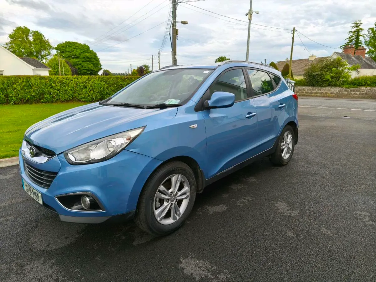 Car - Image 1