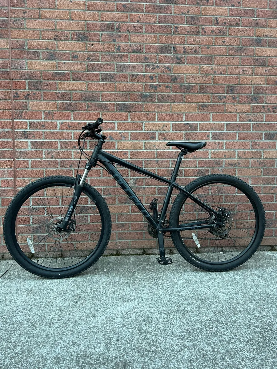 Carrera Vengeance Mountain Bike - Image 1