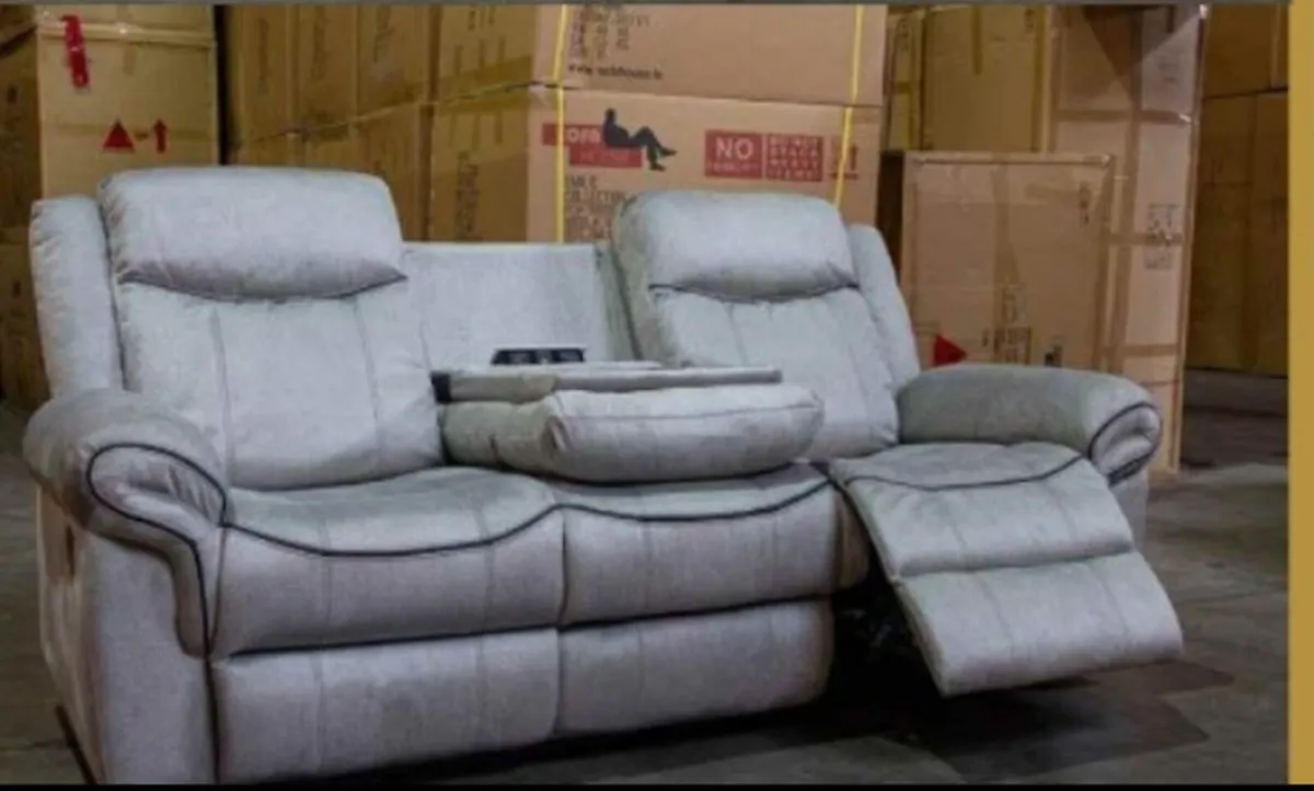 Brand new 3+2 recliner sofas - Image 1
