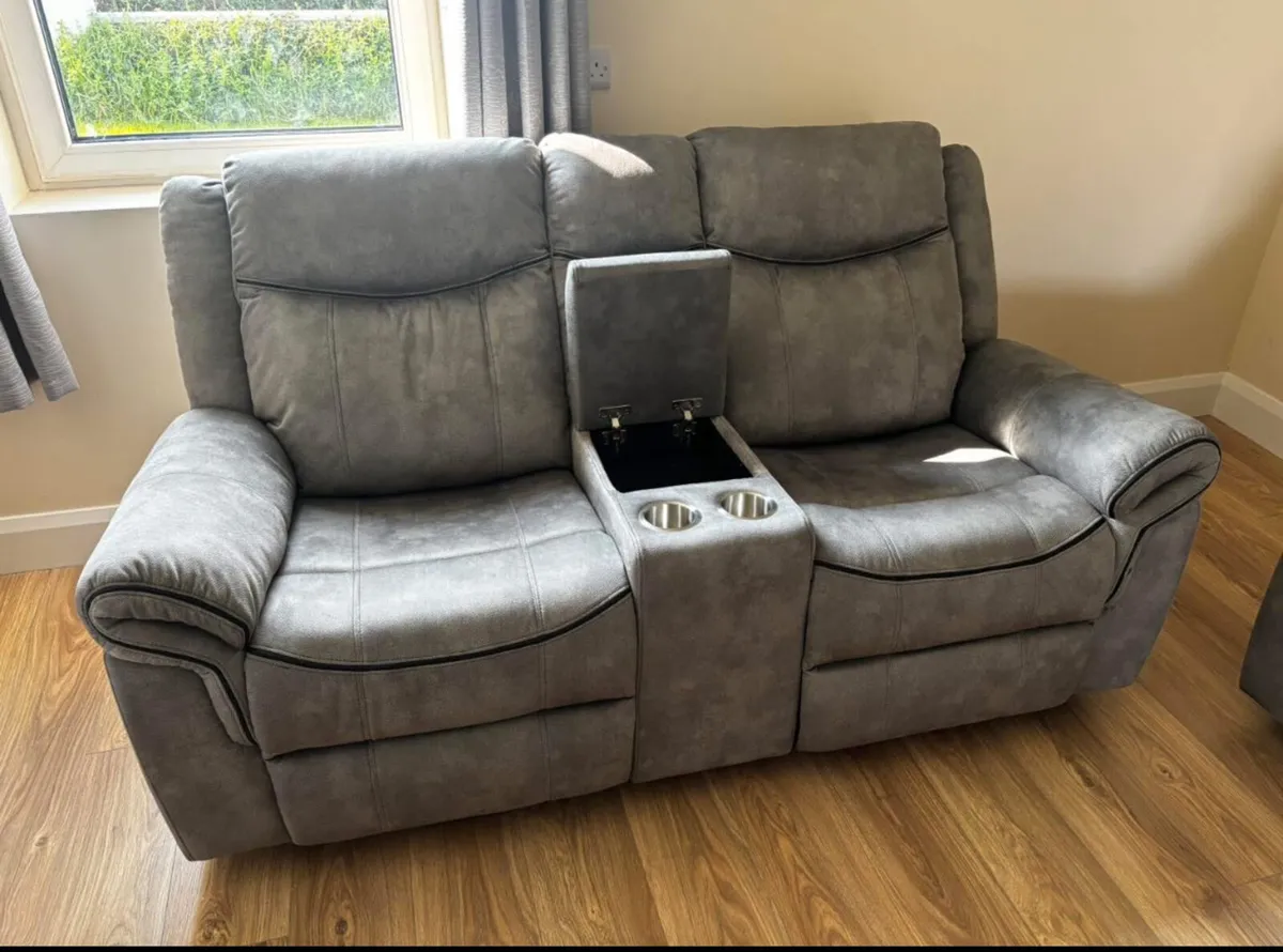 Brand new 3+2 recliner sofas - Image 3