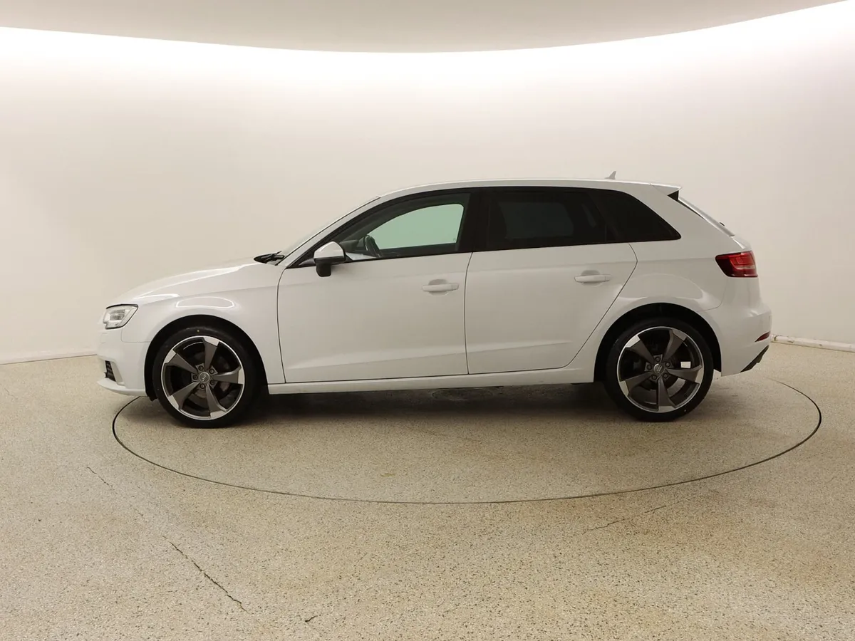 2016 Audi A3 1.6 TDI 110PS SPORT BLACK EDITION STY - Image 4