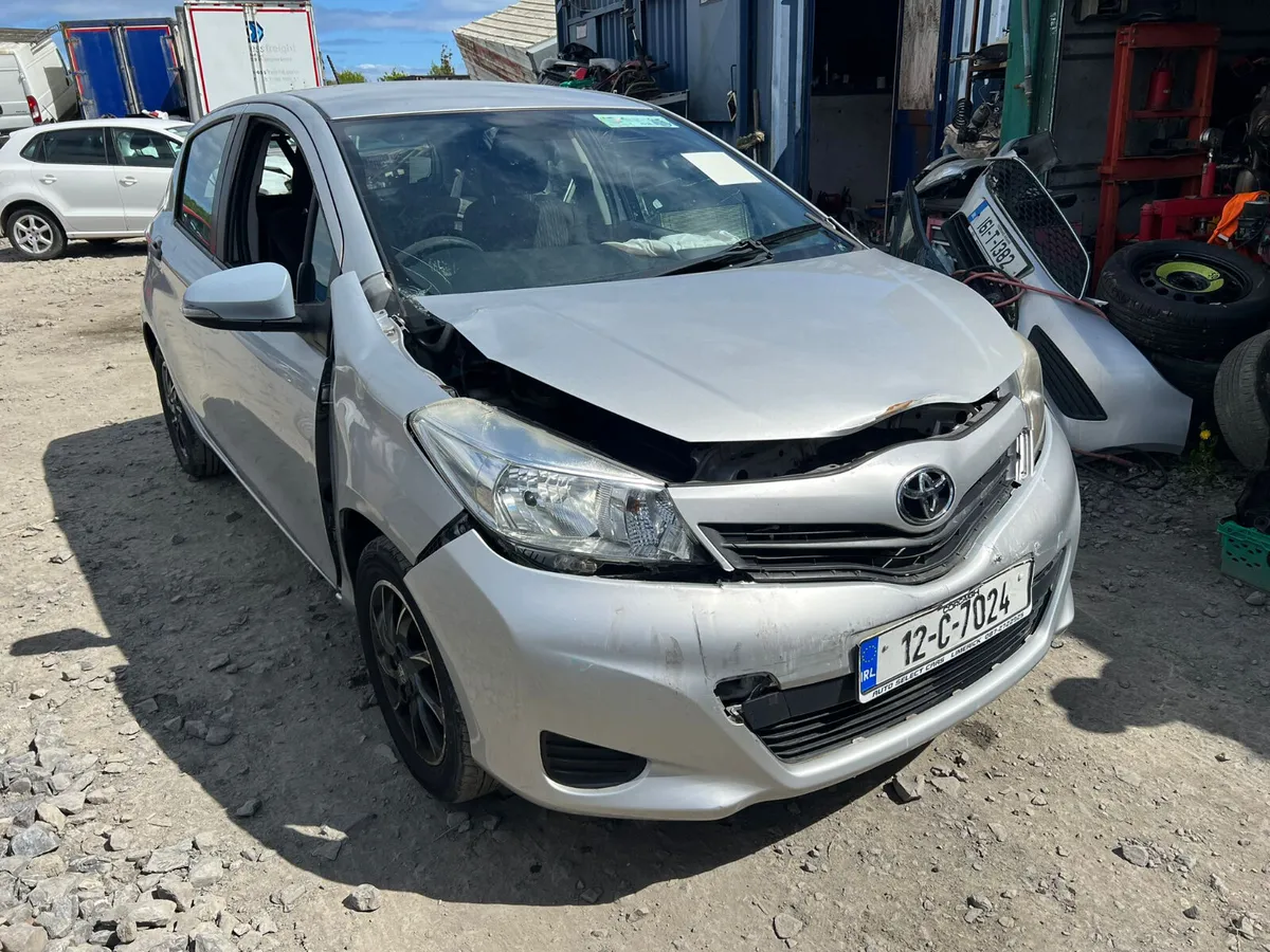 2012 Toyota Yaris 1.0 Petrol Low Milage - Image 2