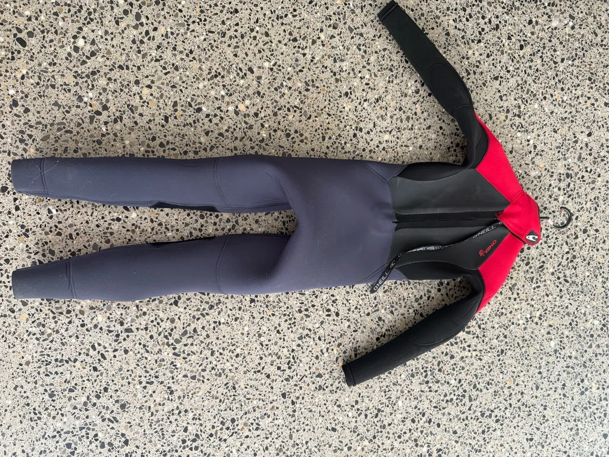 O’Neill Wetsuit 5:4 - Image 4