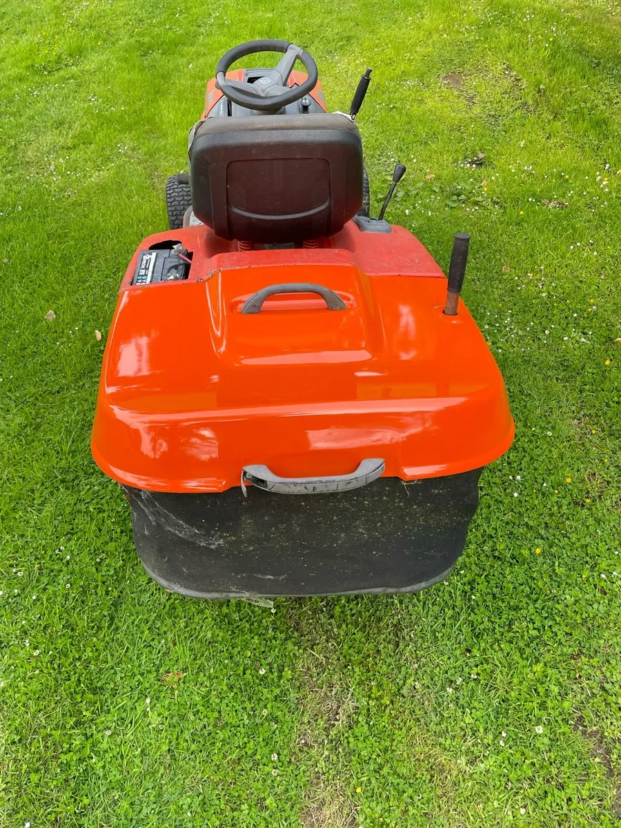 Husqvarna ride on - Image 2
