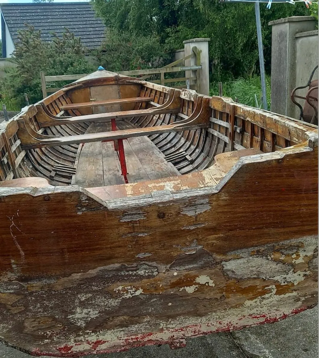 18ft Larch Clinker Lake Fishing Boat - Image 1