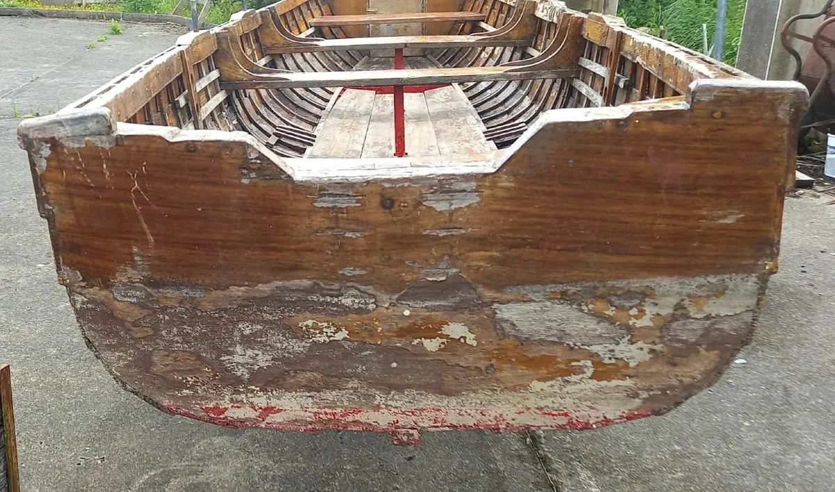 18ft Larch Clinker Lake Fishing Boat - Image 2