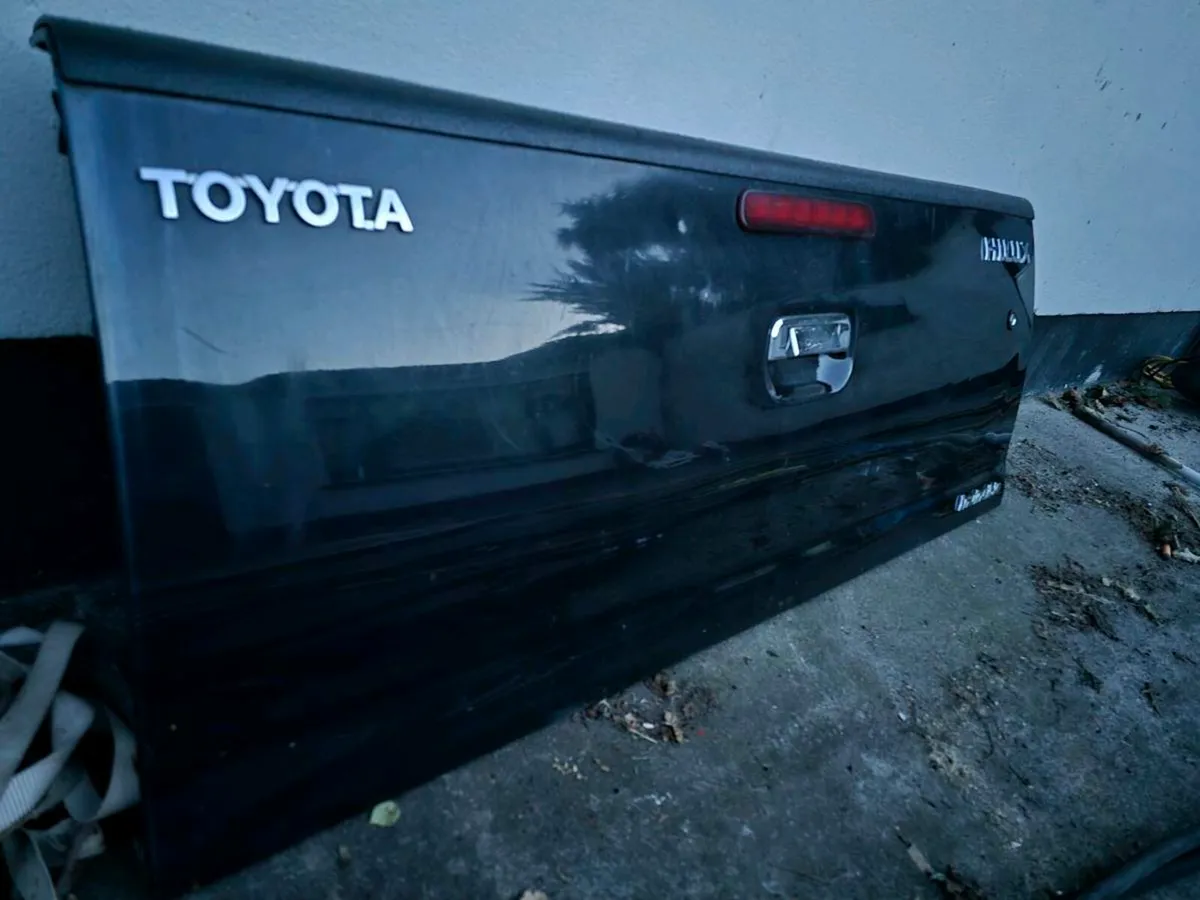 2015 Hilux invincible bits - Image 1