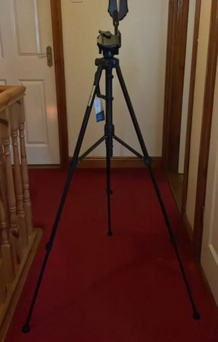 Camera tripod - Image 3