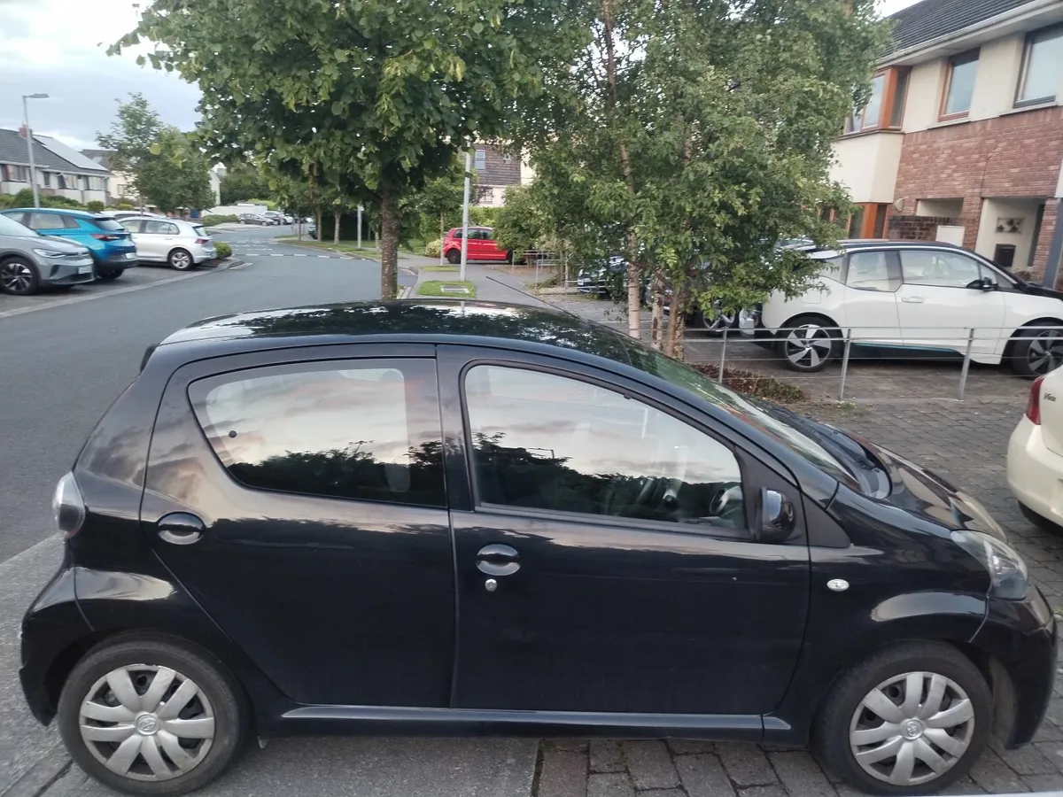 Toyota Aygo 2013 - Image 2