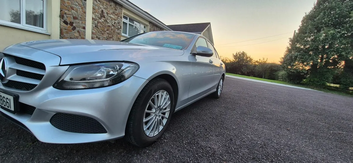 Mercedes-Benz C-Class 2015 - Image 4