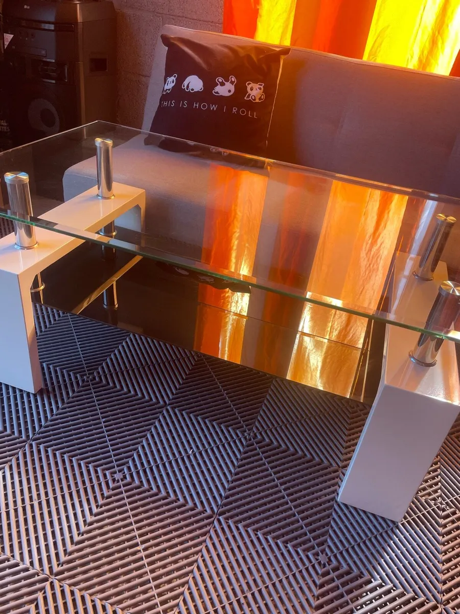 Coffee table - Image 1