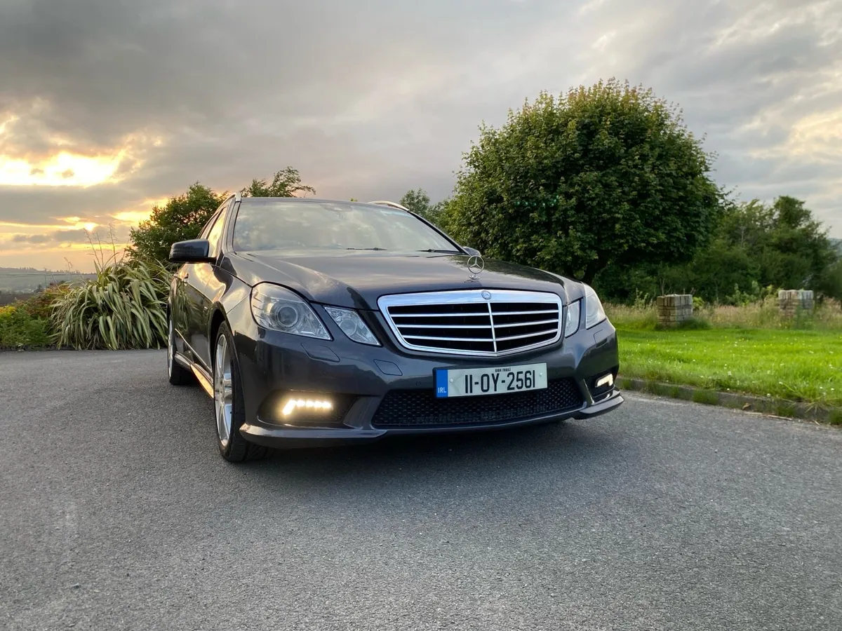 2011 Mercedes E250 AMG Sport Estate 7 seats - Image 2